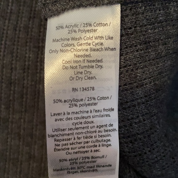 Women’s Vineyard Vines zip shoulder sweater - Picture 6 of 9